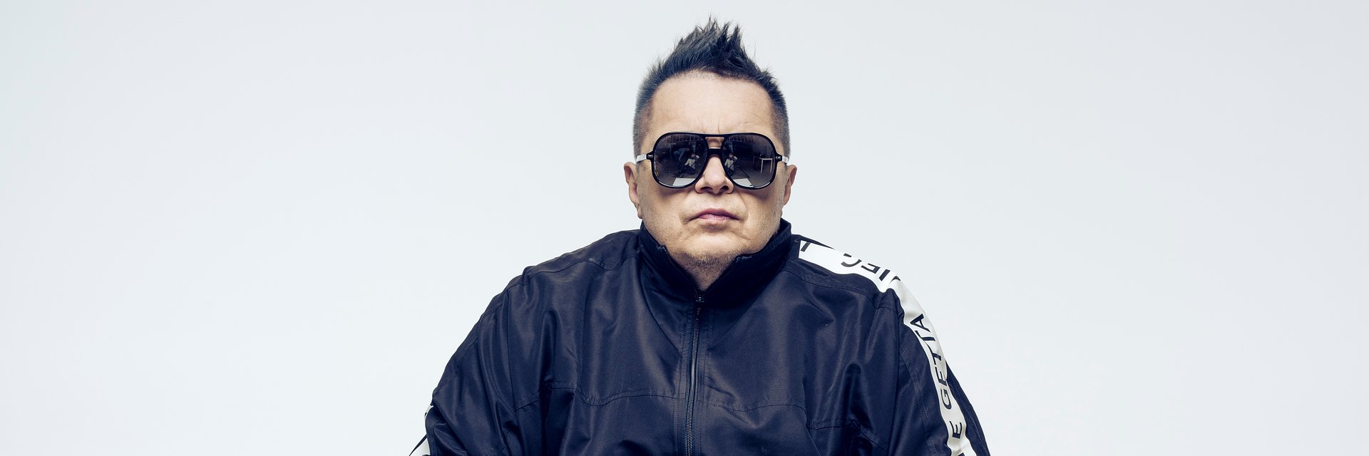 Przed nową płytą i trasą: T.Love przedstawia nowego perkusistę