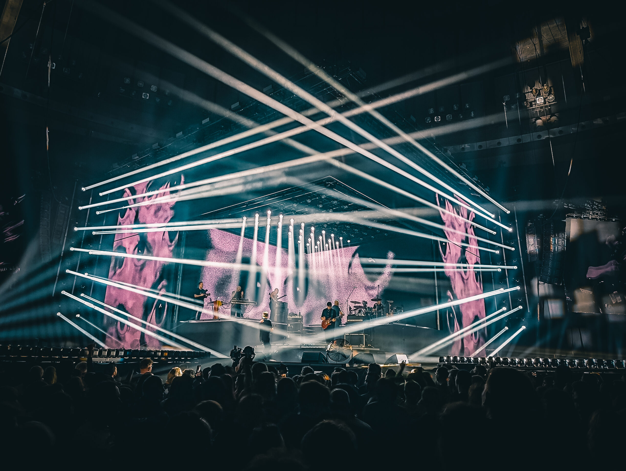 COMA we Wrocławiu 2025 – Re-Start, który płonie. Relacja z Hali Stulecia