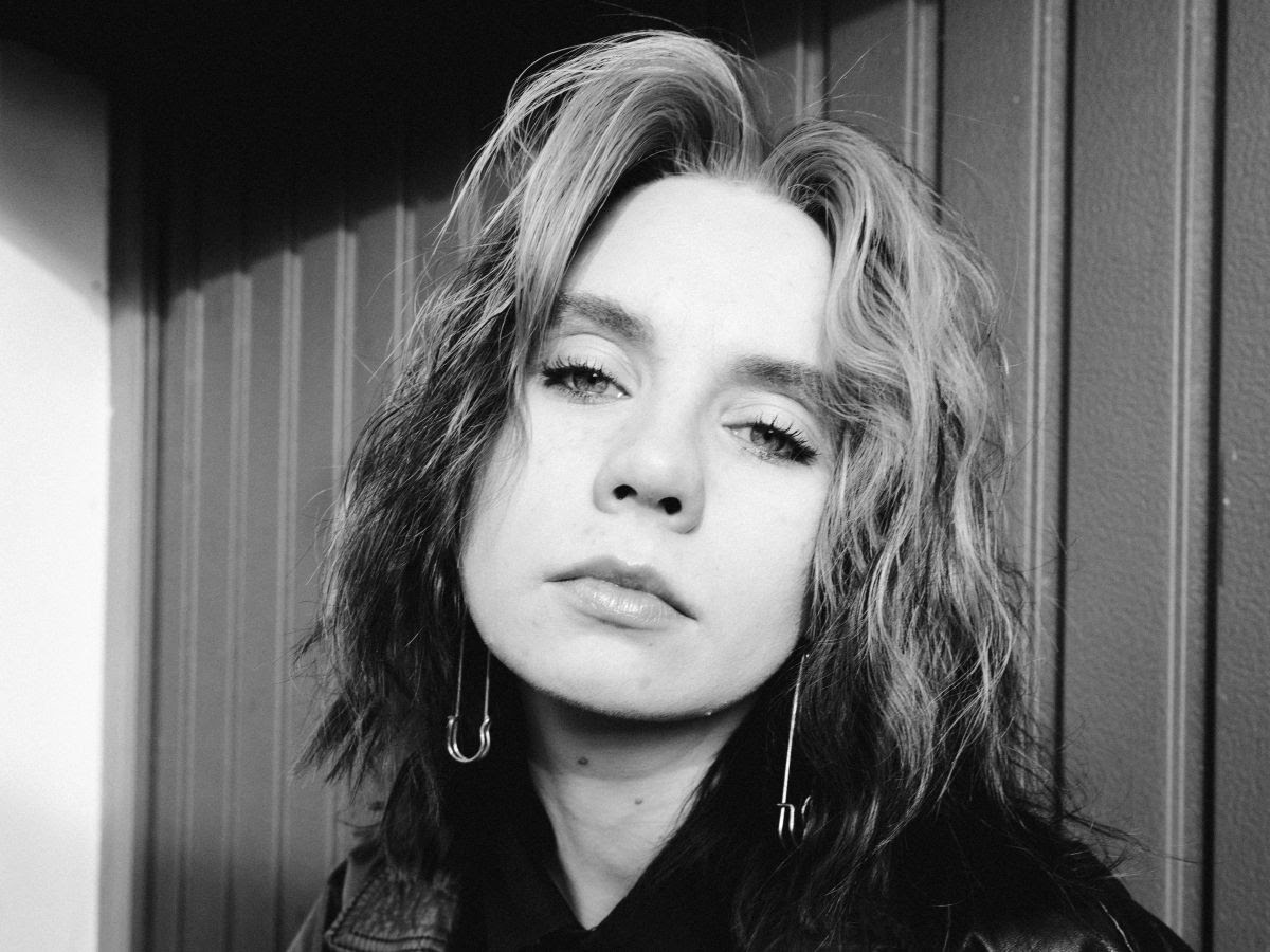 WRONA nazywa swoje demony po imieniu na nowym albumie SPACERY PO PIEKLE