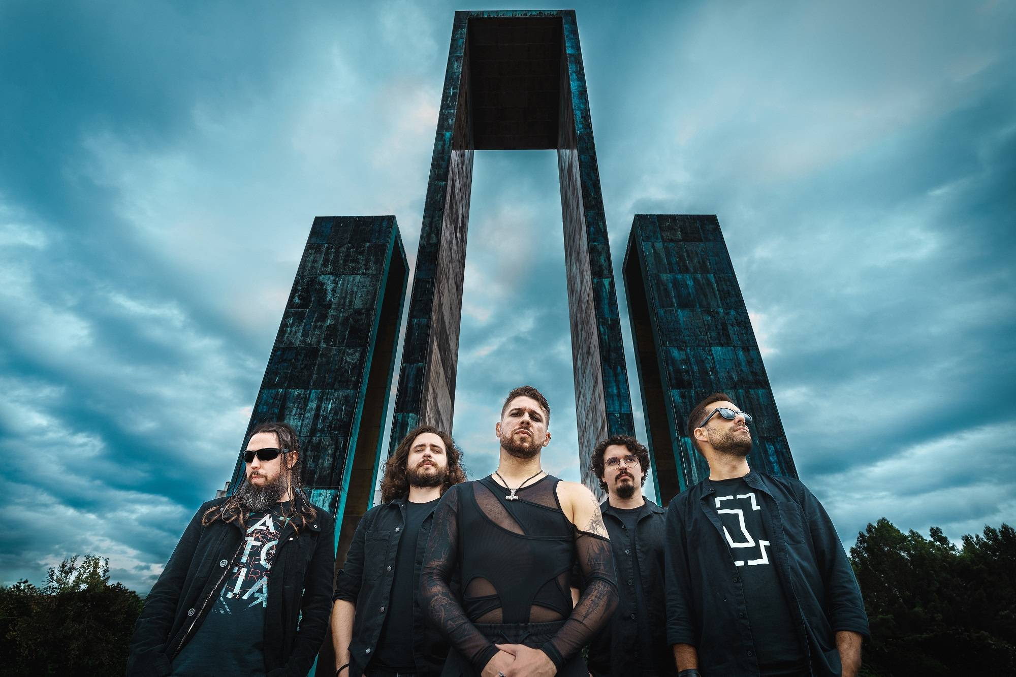 MOONSHADE udostępnia epicką metalową wersję utworu „Ma Meilleure Ennemie” STROMAE