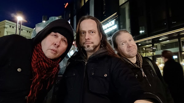 Arched Fire powraca z hitem! Nowy singiel „So Far” odsłania rzadko widoczną stronę fińskiego zespołu metalowego.