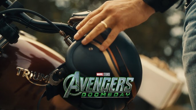 Chris Evans znów Kapitanem Ameryką i… świeżo upieczonym tatą!