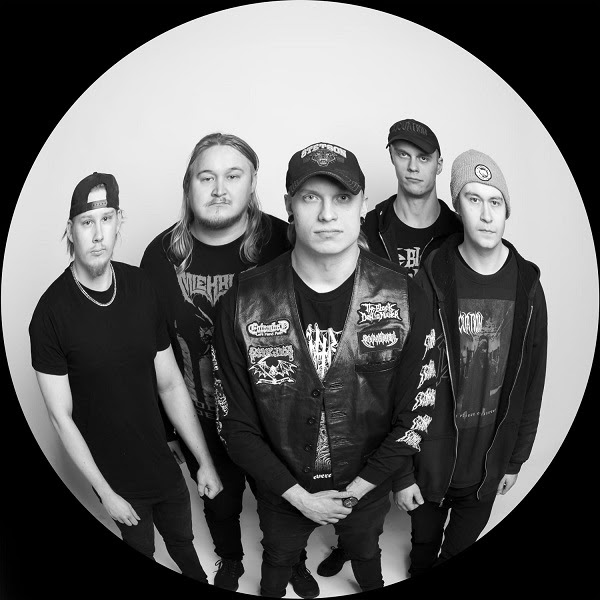 Fiński zespół deathmetalowy Licuation wydał wyjątkowo intensywny podwójny singiel „Stigmatized”