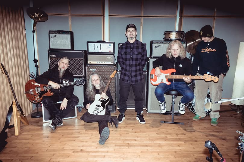 Nowy singiel Luxtorpedy „Barabasz” zapowiada album „Szukamy guza”