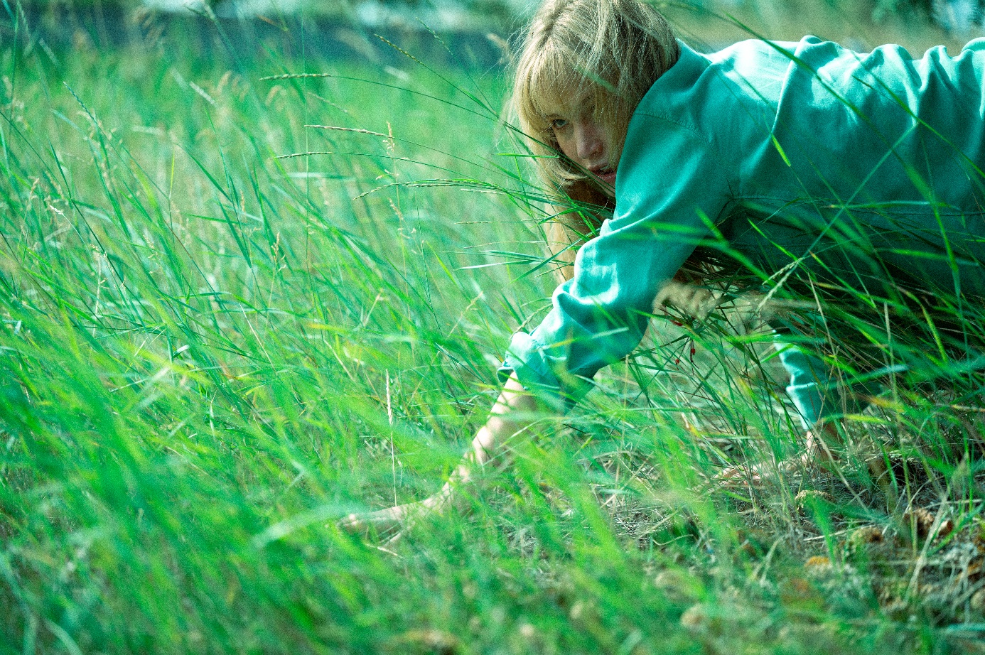 Jennifer Lawrence i Robert Pattinson – ten duet trzeba zobaczyć! „Zgiń kochanie” w kinach od 12 grudnia.