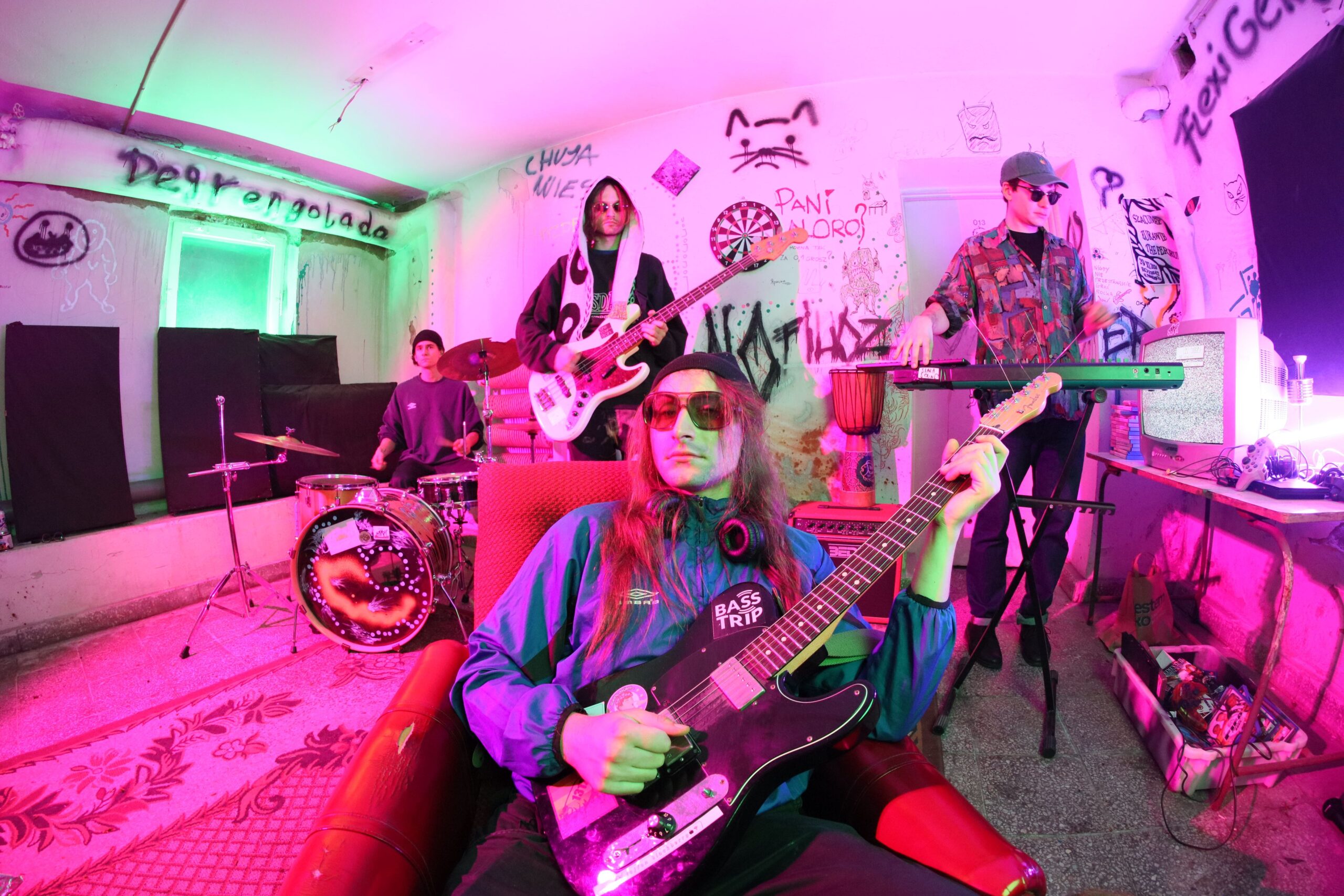 Szacunek prezentuje nowy singiel „ALKATRAK”