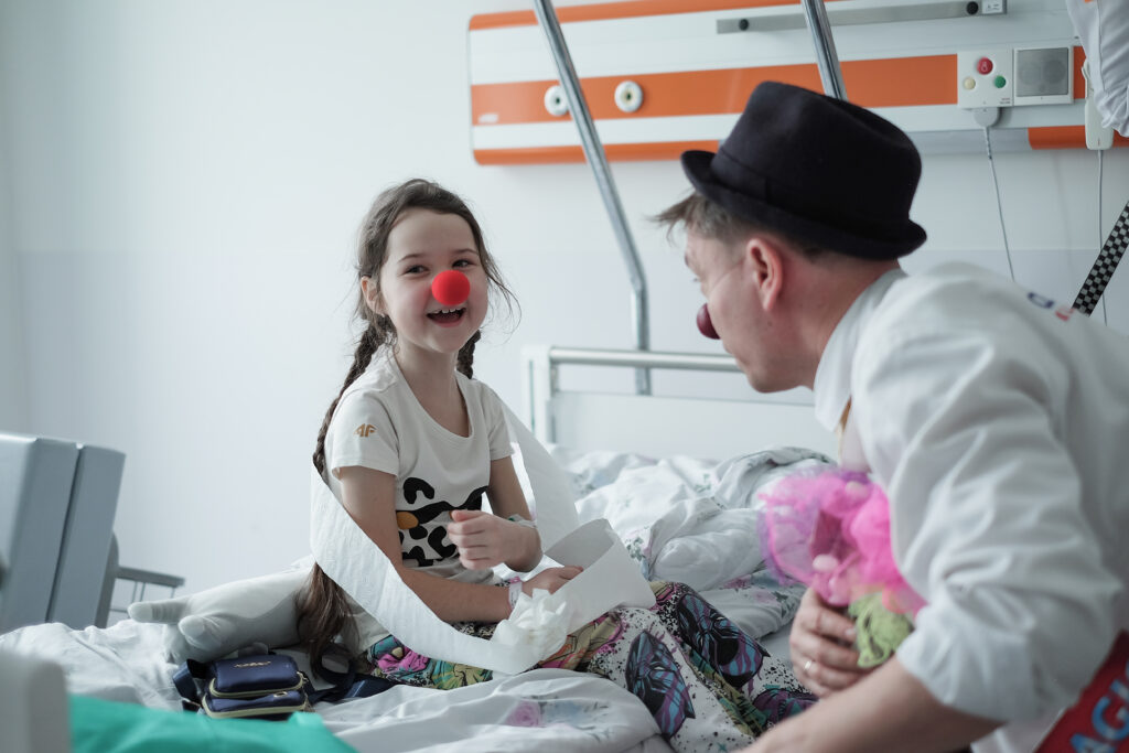 1 kwietnia Międzynarodowy Dzień Klowna. Śmiech w służbie zdrowia. Czerwone Noski.