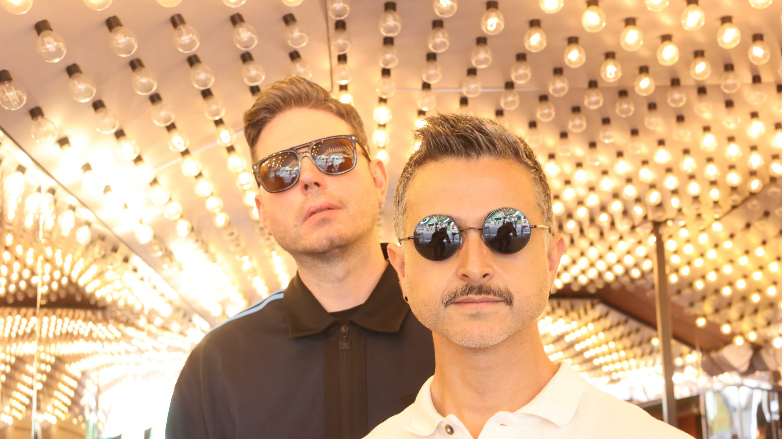 DEAD STAR TALK z producentem Metallici. Singiel 'Outta Luck' zapowiada dwu płytowy album grupy grającej w stylu złotej ery brytyjskiego rocka