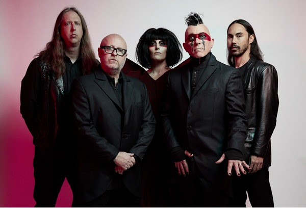 PUSCIFIER publikuje film „A Public Stoning” z animowaną wersją „Tales From The Pusciverse #2: The Briefcase”