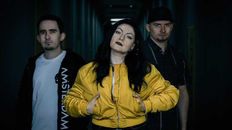 OnesteP powraca z nową erą, nowym głosem i trzema uderzającymi singlami