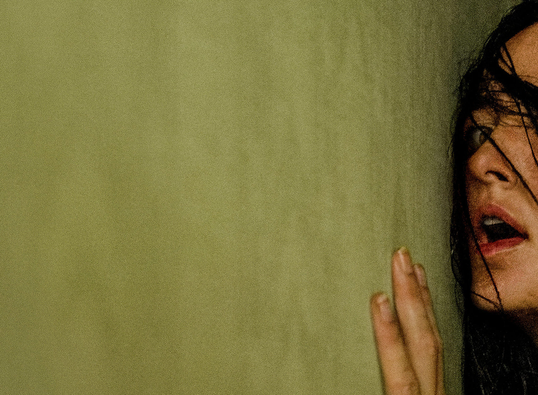 Od historii z forów internetowych do globalnego fenomenu – „Backrooms. Bez wyjścia” w kinach od 19 czerwca