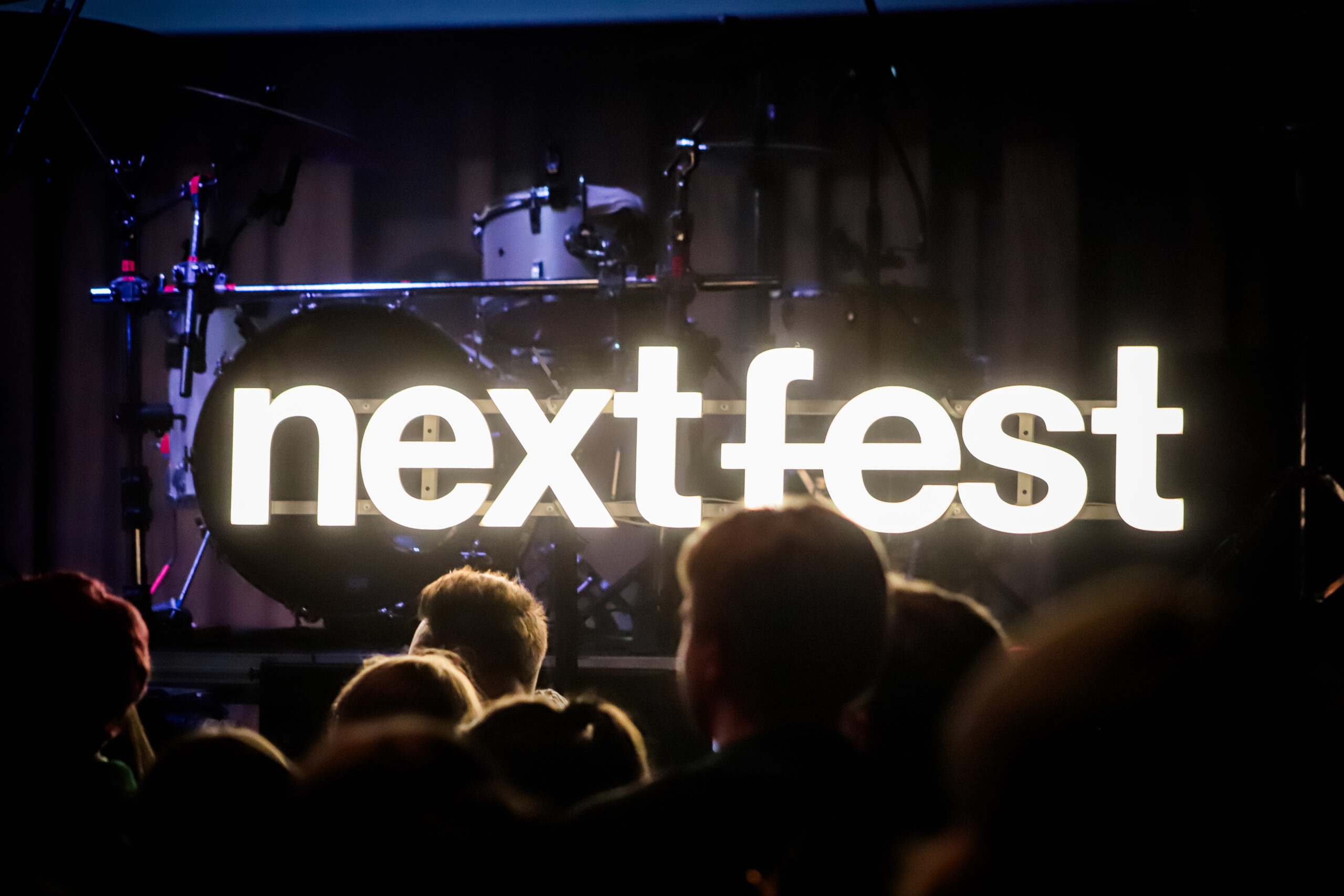 NEXT FEST 2026: trzy dni muzyki i branży w Poznaniu