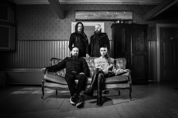 Odnowiona Segmentia jest cięższa, mroczniejsza i bardziej romantyczna – nowy singiel „Before The Dawn”