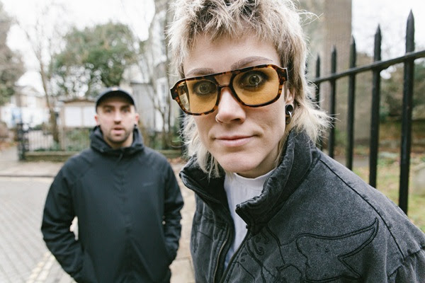 DUET PUNKOWY THE MEFFS UJAWNIJ NOWY SINGIEL „Disorder (Wake Up)”