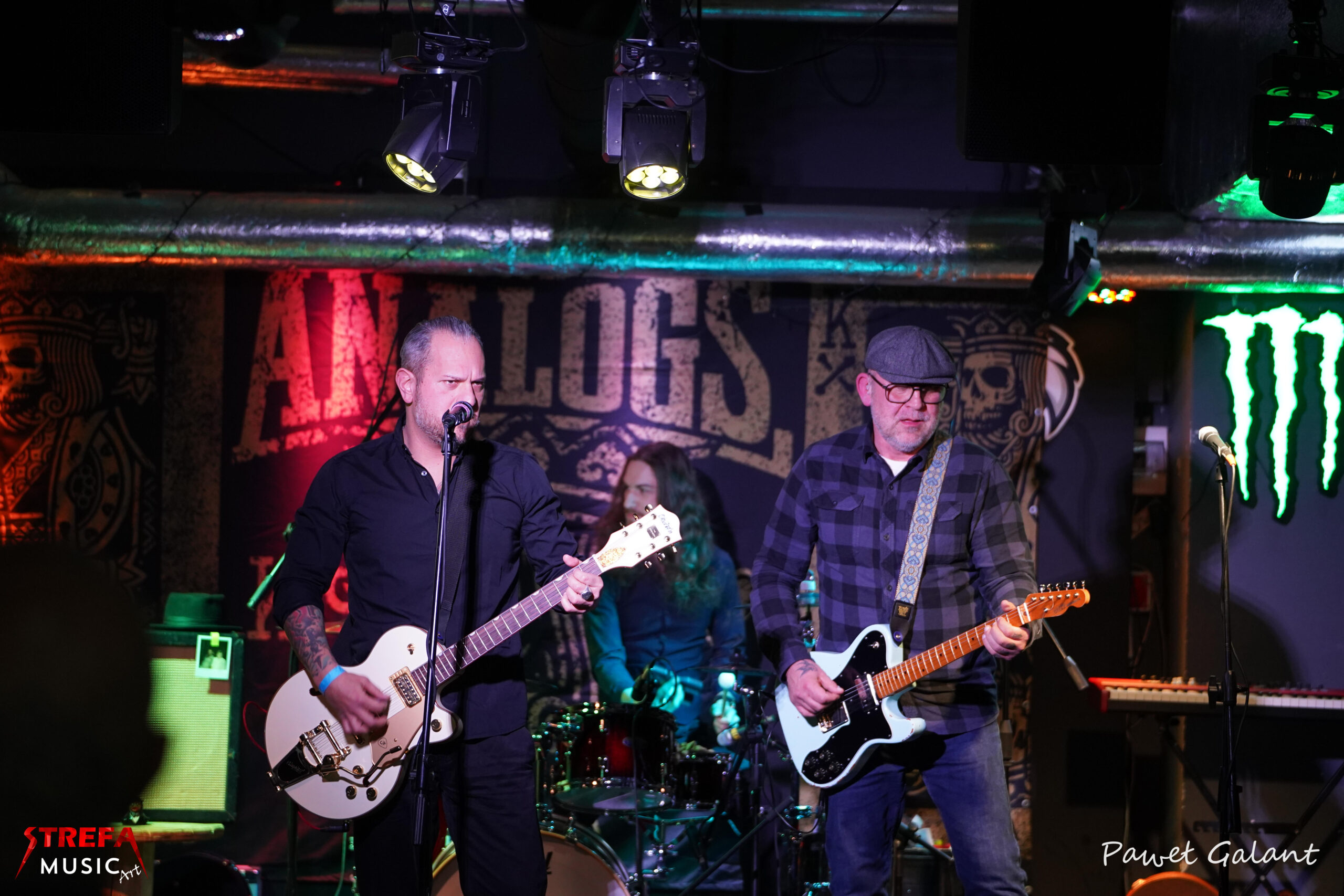 The Analogs / 12.04.26 / Klub Falcon