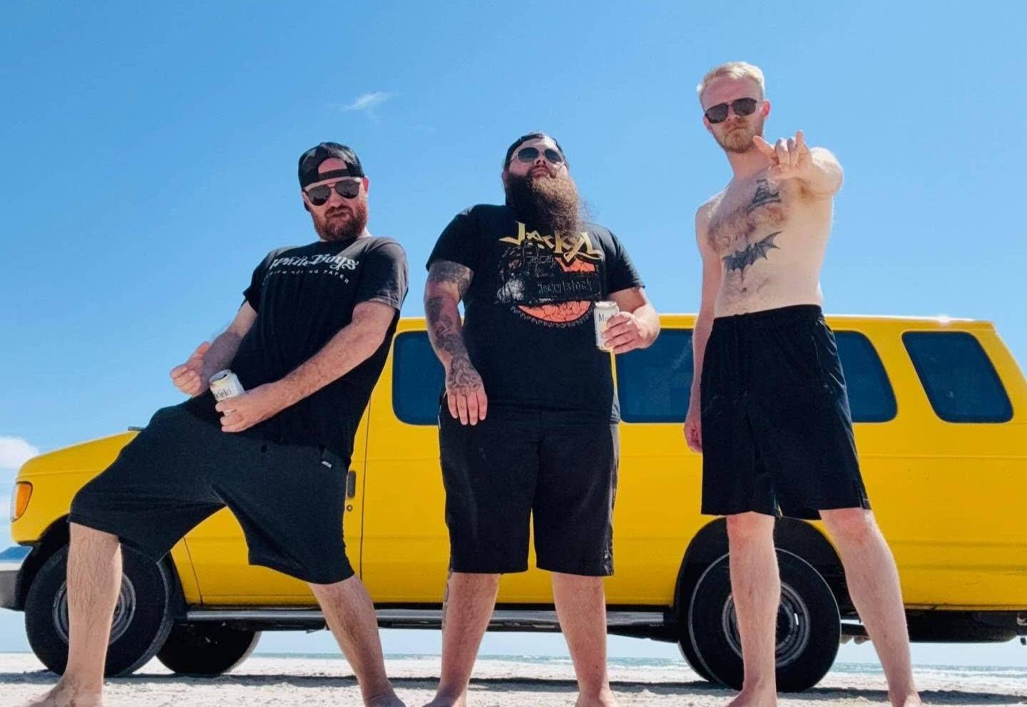 Progresywne trio sludge APE VERMIN wyrusza w trasę „The Riders of The Damned Tour Part 2” z MEAN GREEN