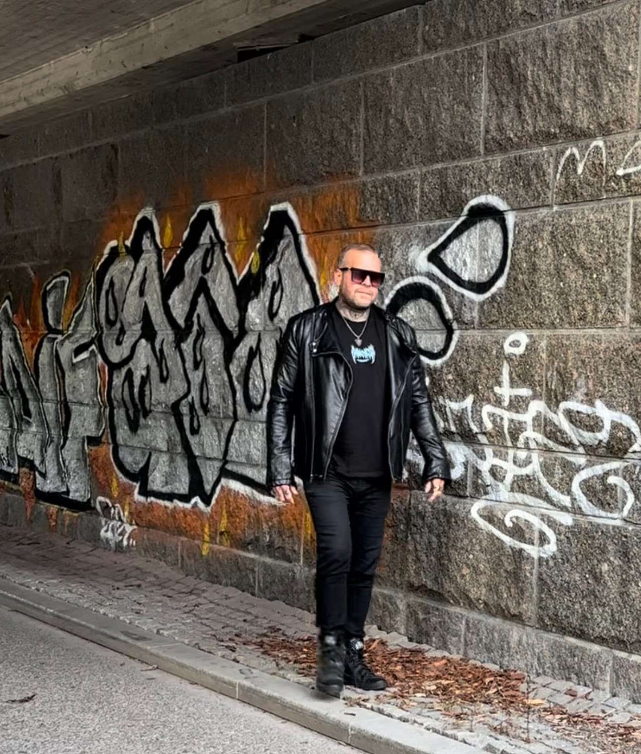 Tomi Perrakoski zapowiada nowy solowy album „Homeland”; pierwszy singiel „Sitting Bull” już dostępny