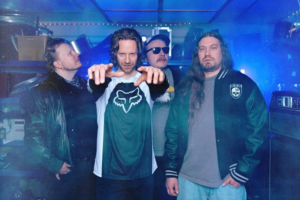 Helsińscy rockerzy Split Keys uderzają nowym singlem „Lightning”