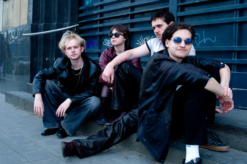 Sad Smiles zagrają supporty przed polskimi koncertami Public Image Ltd.