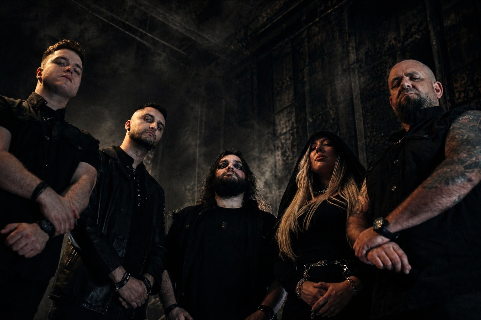 SELIAS rozpoczyna nową erę z wokalistami Neilem i Anią — w przygotowaniu nowy metalowy album
