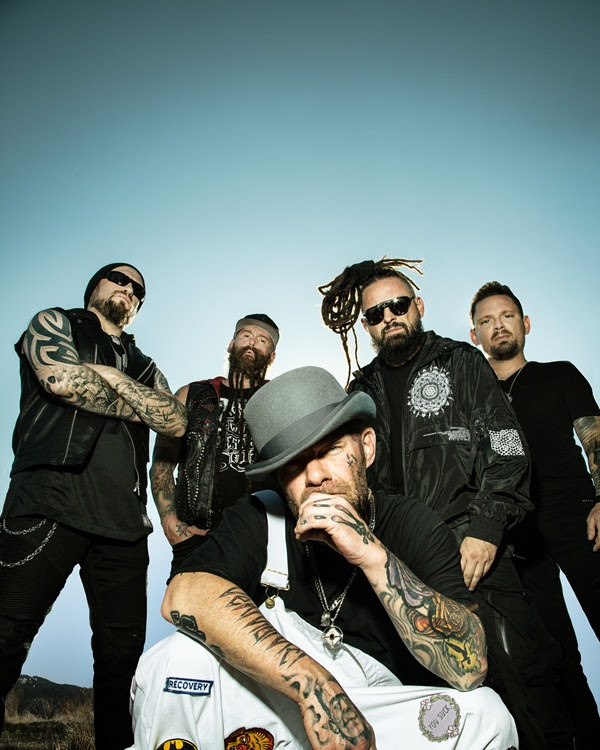 FIVE FINGER DEATH PUNCH udostępniają zupełnie nowy utwór „Eye Of The Storm”, pierwszy singiel z nadchodzącego 10. albumu studyjnego