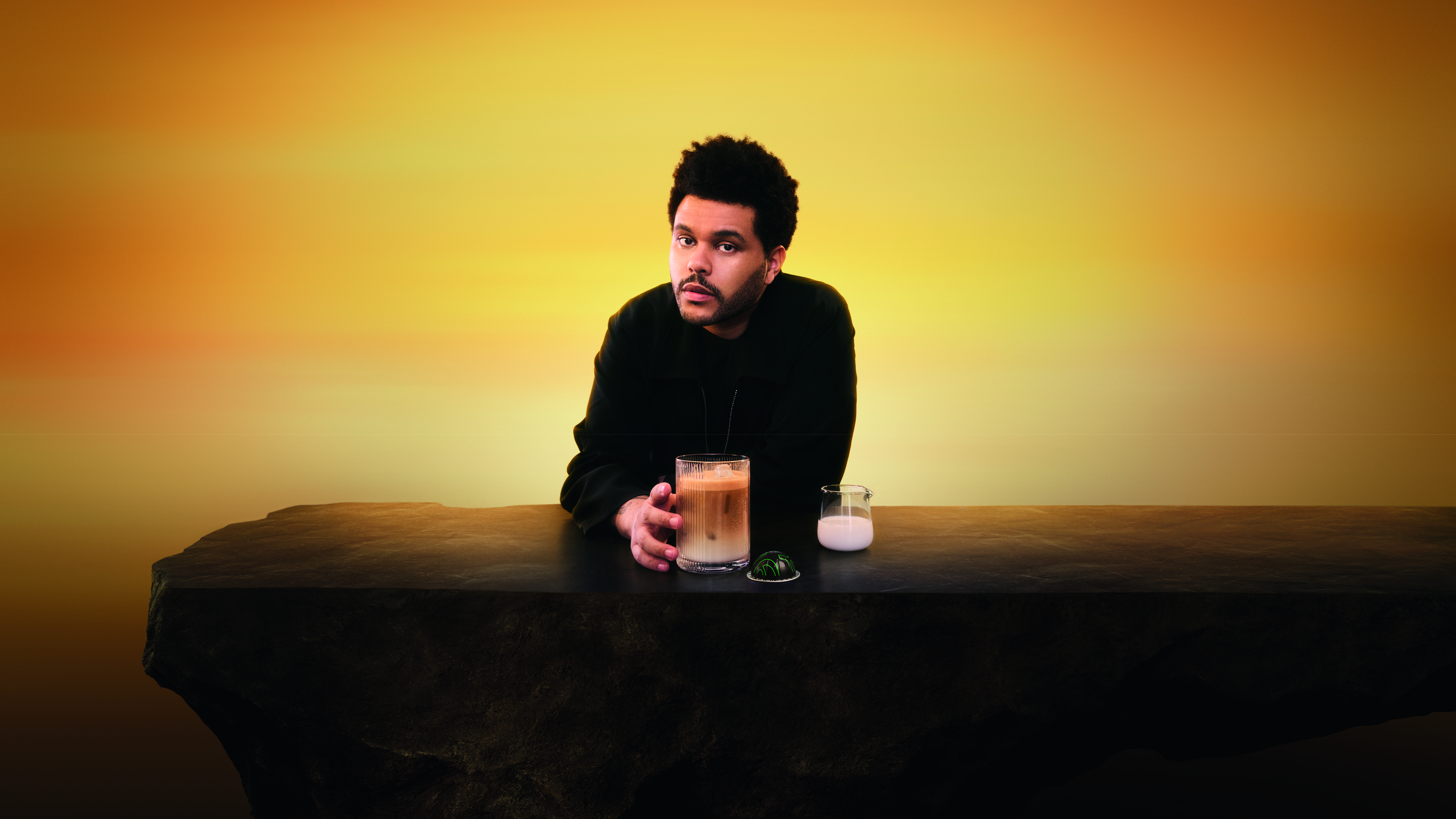 NESPRESSO I THE WEEKND PREZENTUJĄ TOGETHERNESS BLEND. LIMITOWANA EDYCJA TRAFIA DO EUROPY WRAZ Z ROZPOCZĘCIEM ŚWIATOWEJ TRASY ARTYSTY
