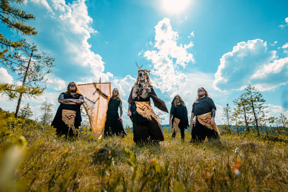 Fiński zespół folkmetalowy Vetten Äpärät przerywa ciszę nowym teledyskiem – nowy album ukaże się w przyszłym roku