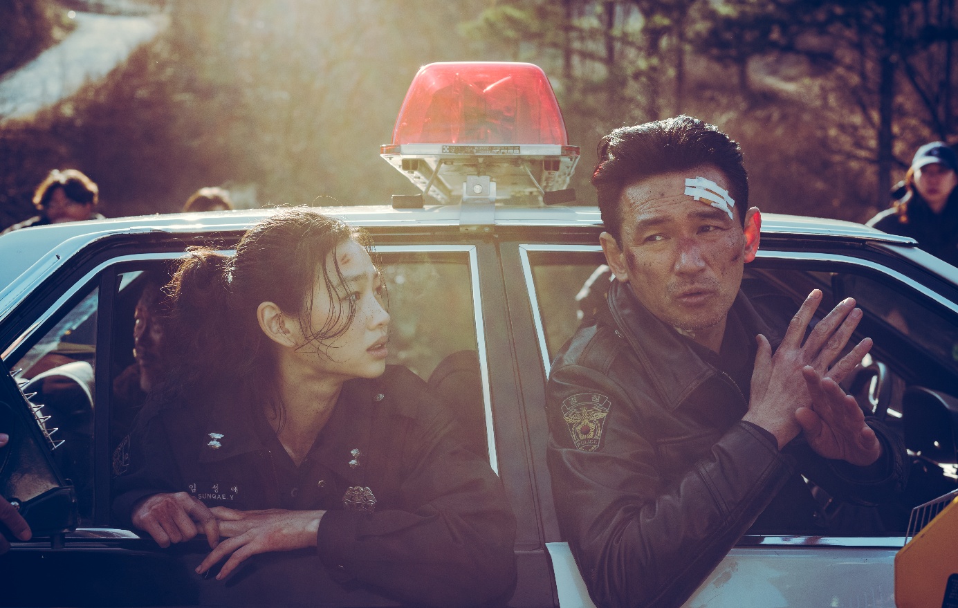 160 MINUT ADRENALINY. RECENZENCI ZACHWYCENI „WITAJCIE W HOPE”. FILM W KINACH OD 30 PAŹDZIERNIKA